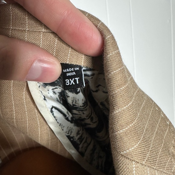 Murano Zac Tan Striped SUIT - Ultimate Modern Comfort - Picture 7 of 12